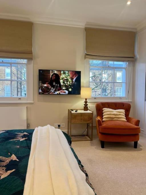Flat In The Heart Of Holland Park Leilighet London Eksteriør bilde